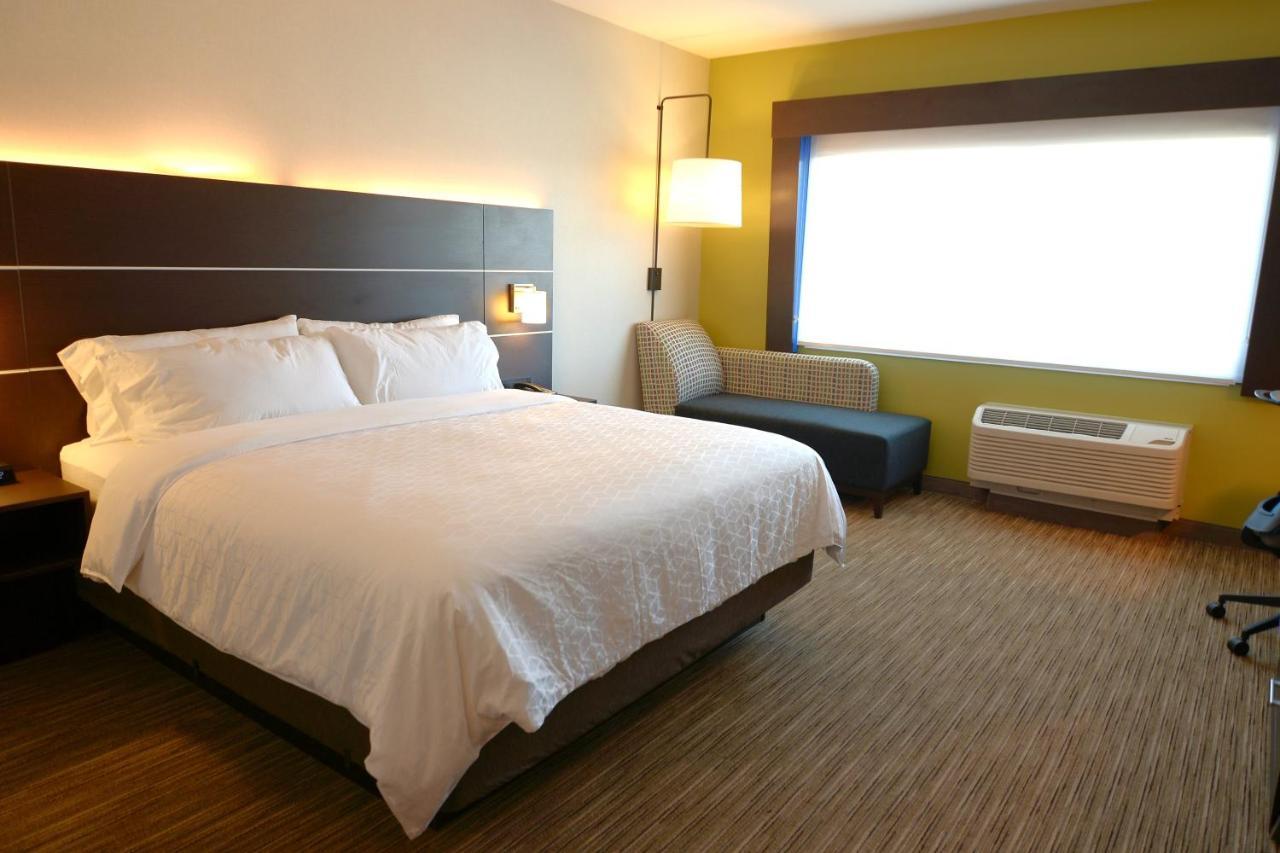 Holiday Inn Express & Suites Onalaska - La Crosse Area, An Ihg Hotel Exterior photo